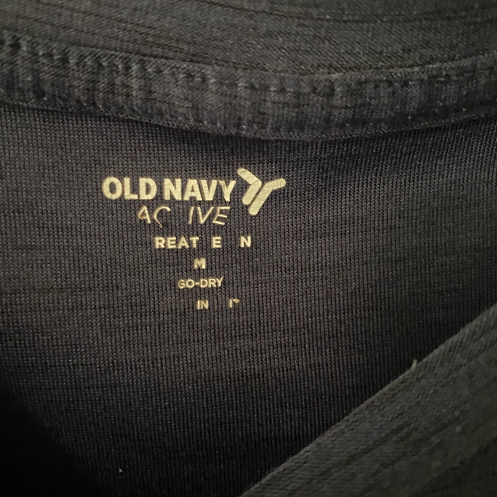 Old Navy Women’s Navy Blue Short Sleeve Active Tee - Picture 3 of 3